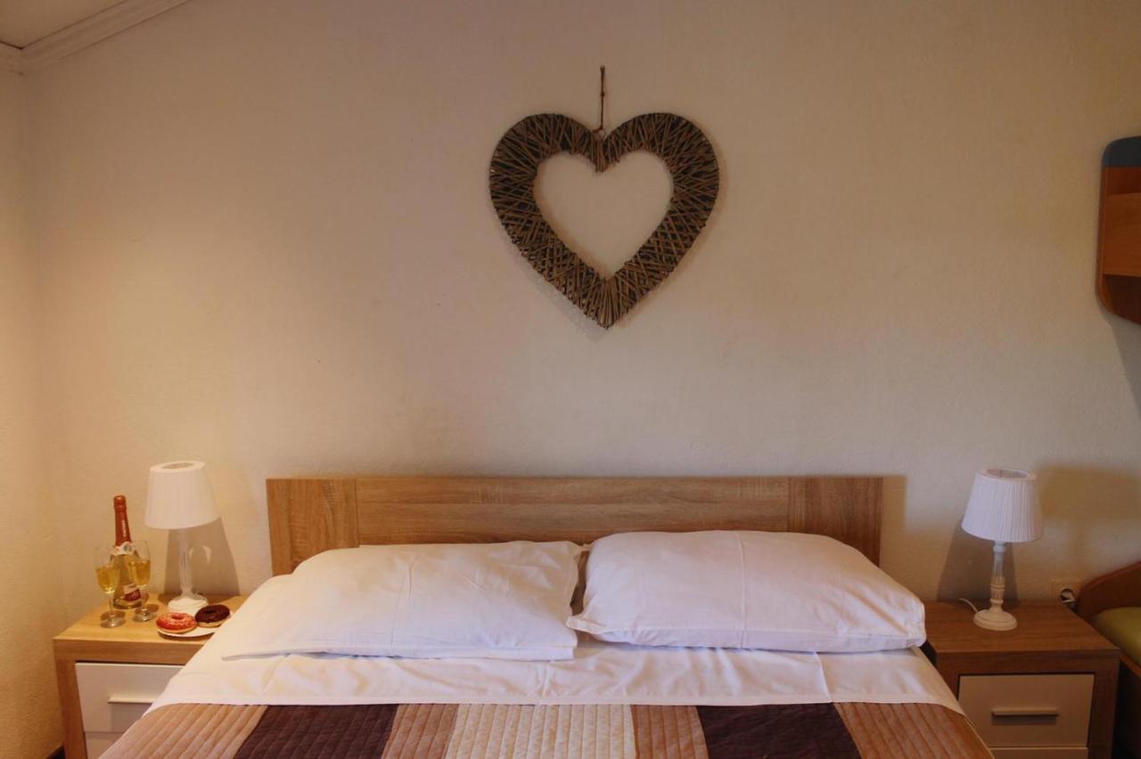 פאקוסטאן Penhaus Apartman Angelus Drage מראה חיצוני תמונה