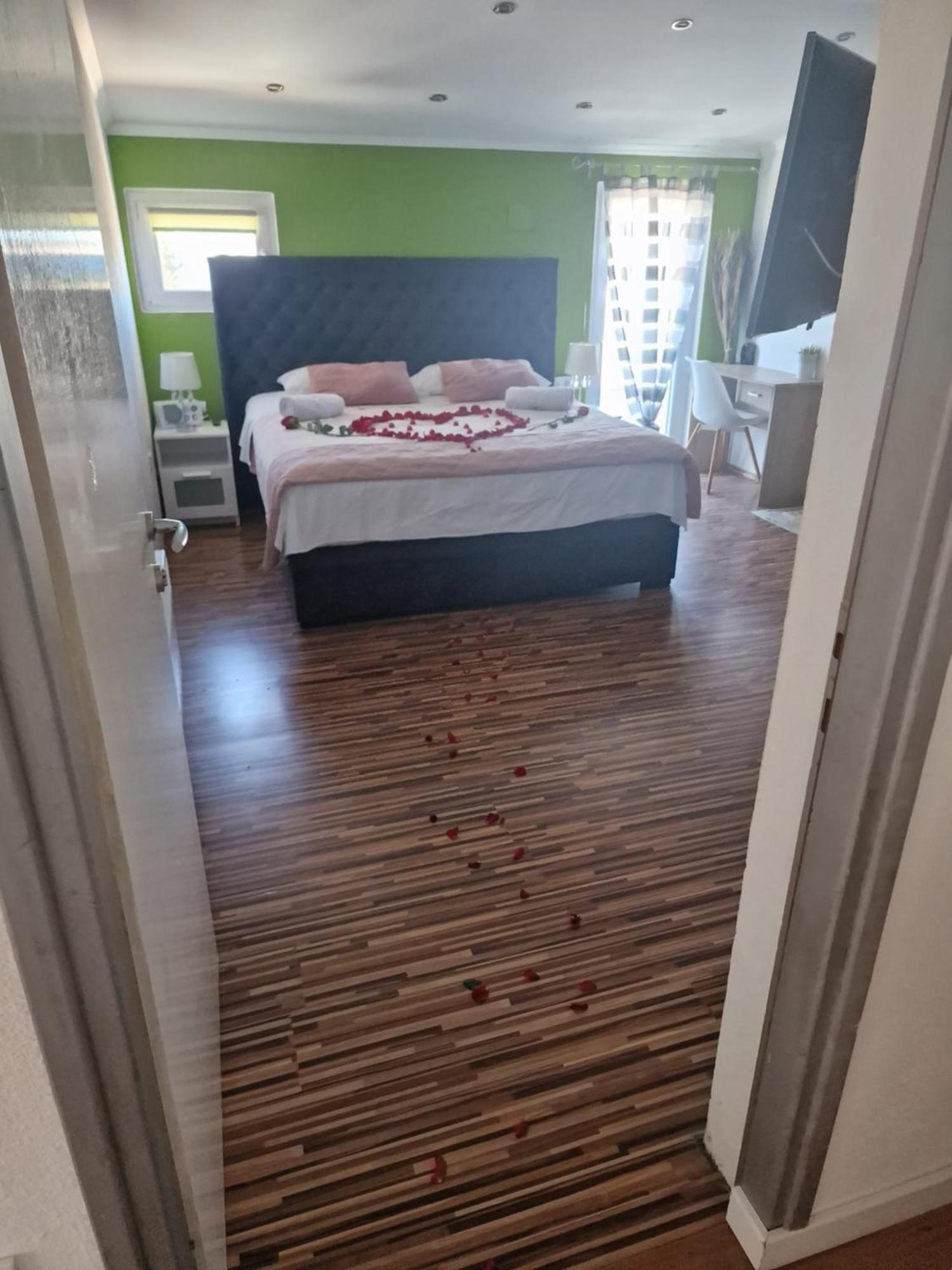 פאקוסטאן Penhaus Apartman Angelus Drage מראה חיצוני תמונה